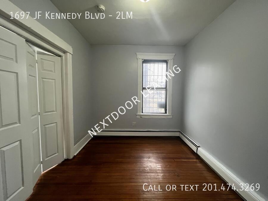 1697 Kennedy Blvd #2LM - Photo 6 of 7