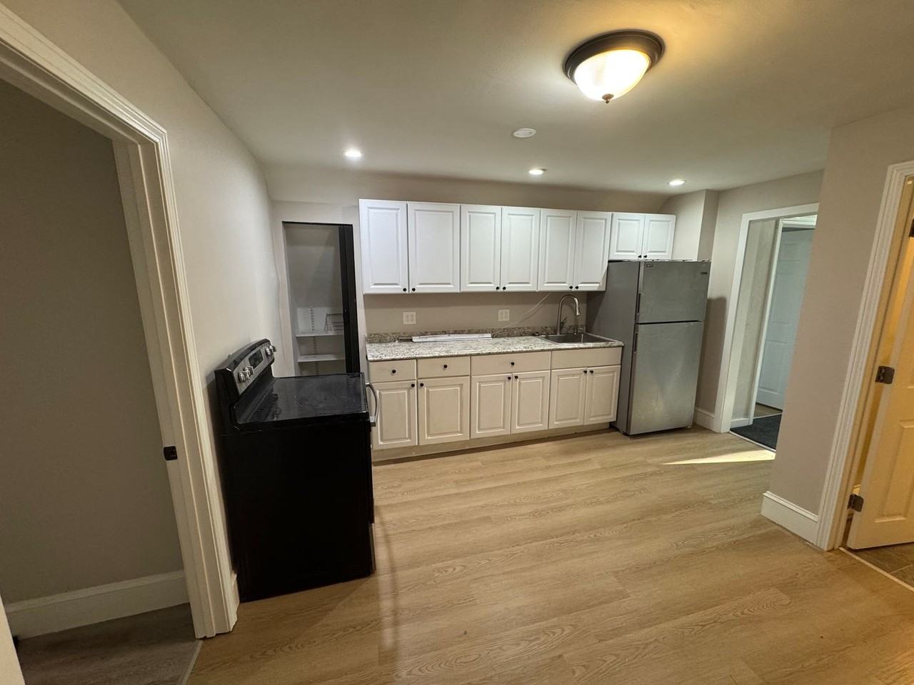 7072 Broadway #8 - Photo 2 of 25