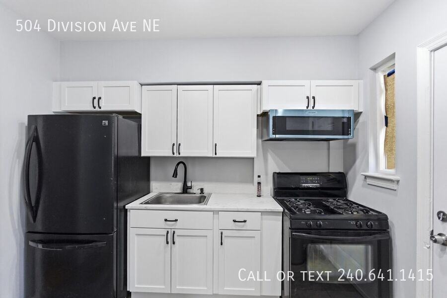 504 Division Ave Ne - Photo 5 of 20