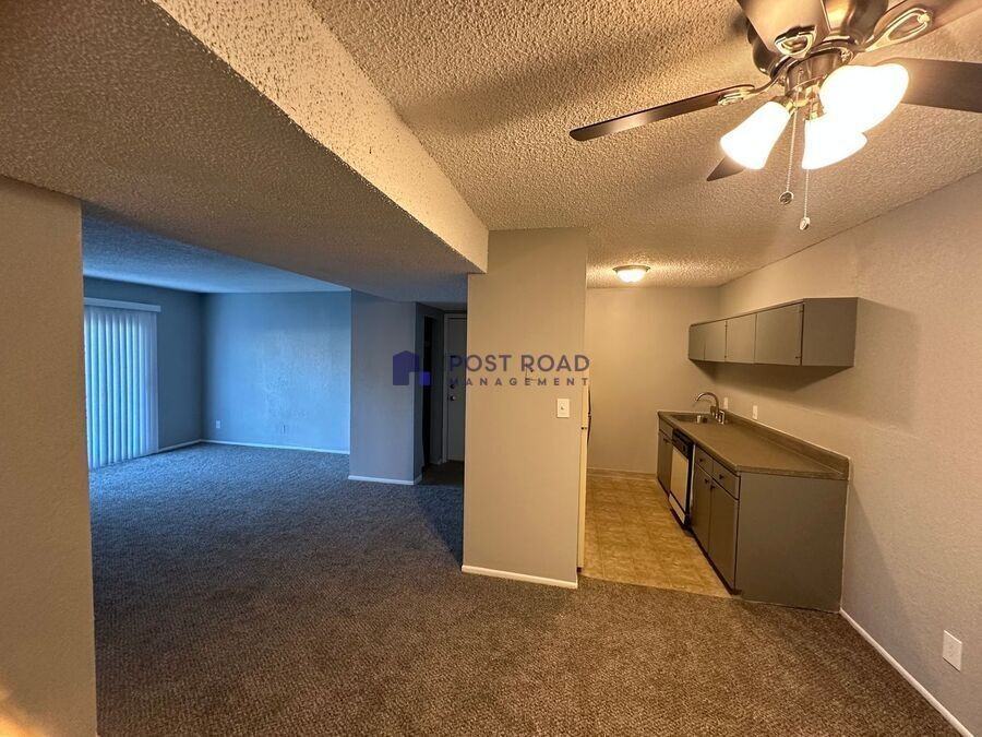 501 W 27th St S #304 - Photo 6 of 48