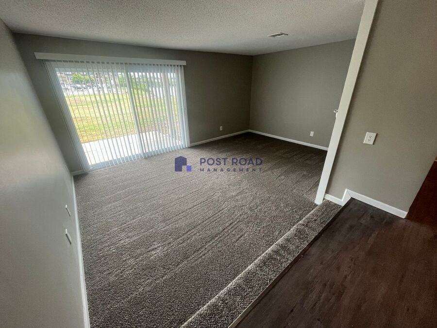 575 W 27th St S #301 - Photo 3 of 37