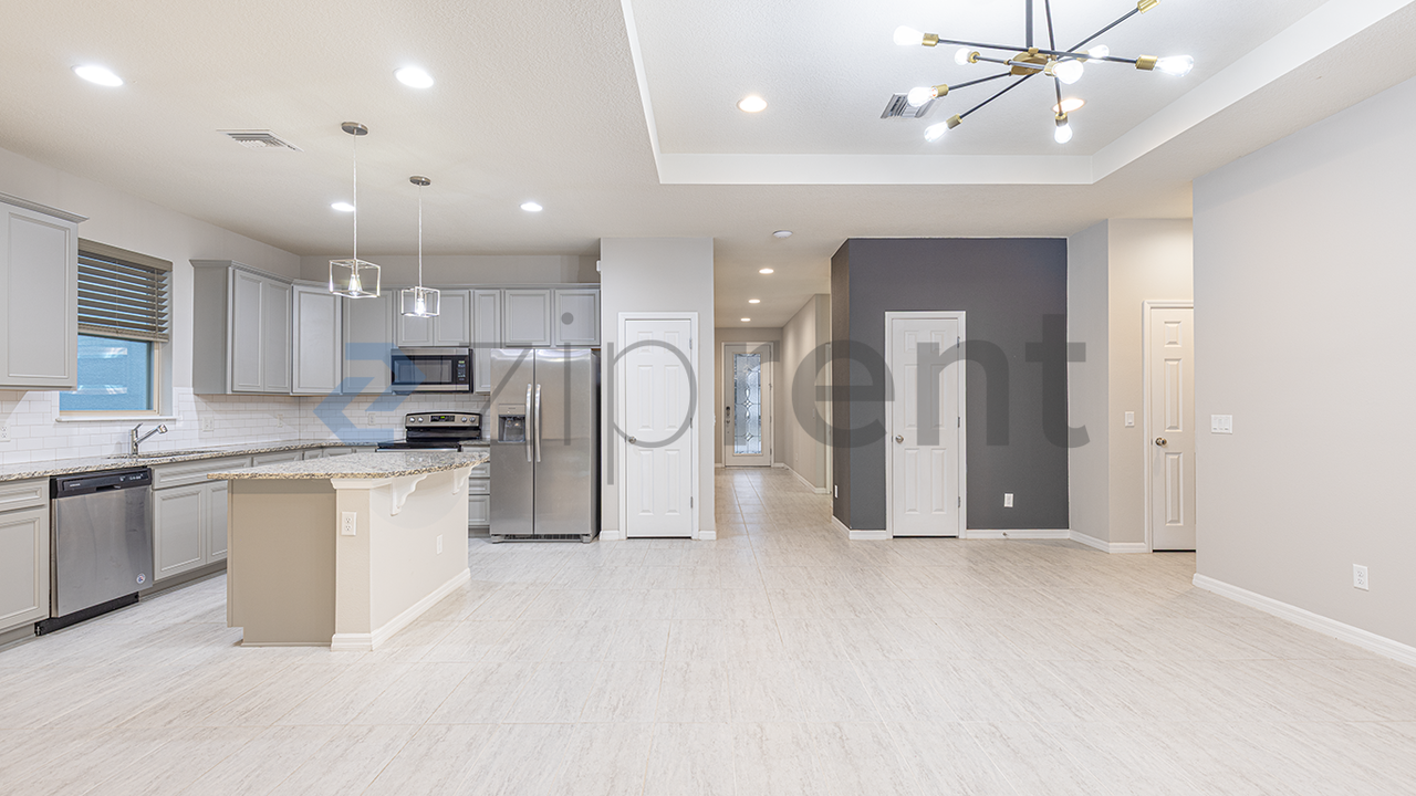 17228 Goldcrest Loop - Photo 4 of 20