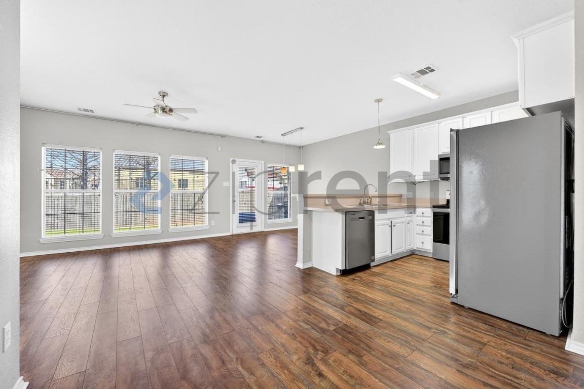 8797 Holly St - Photo 7 of 29