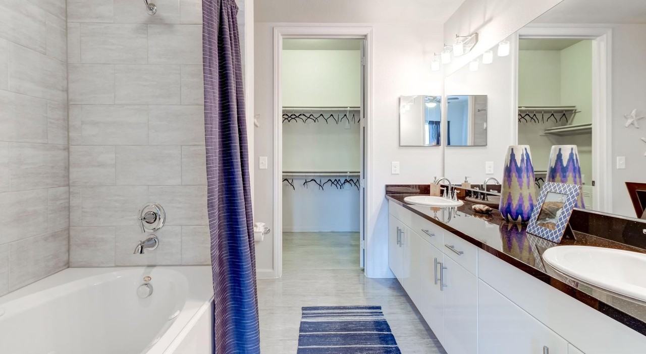 Collin Mckinney Pkwy #4699B - Photo 3 of 17