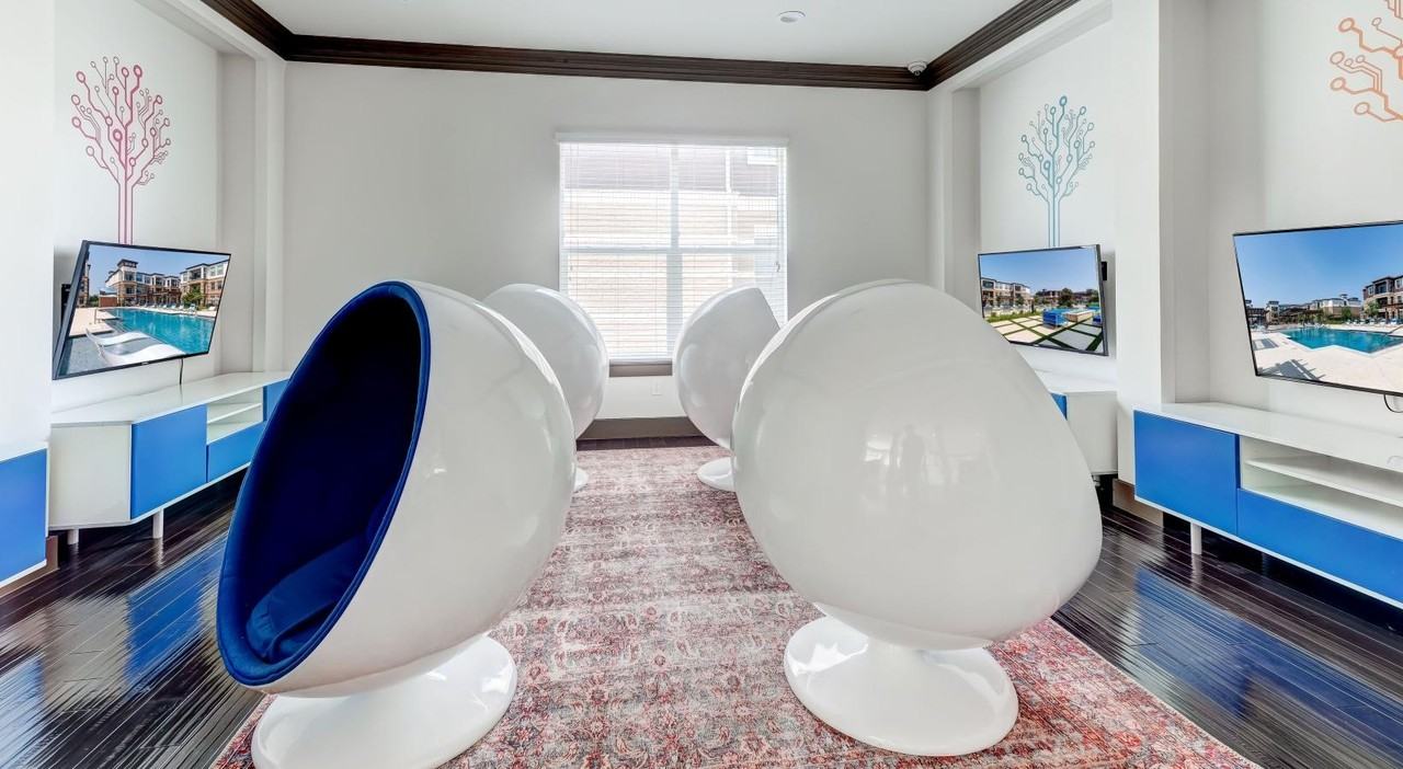 Collin Mckinney Pkwy #4699B - Photo 6 of 17