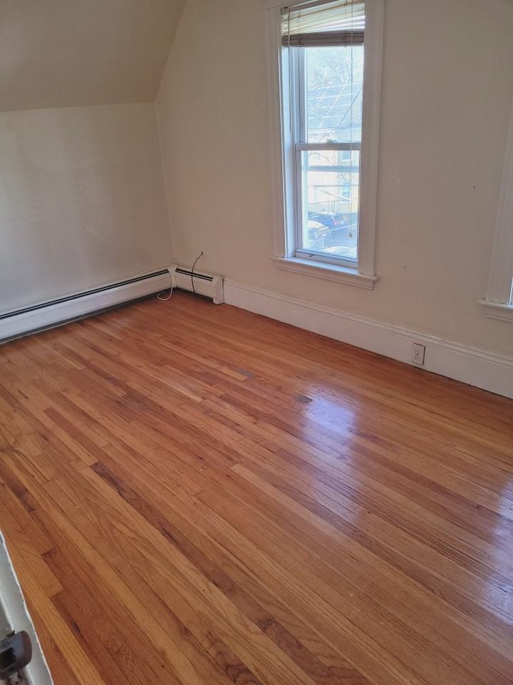 24 Park Ave #3 - Photo 7 of 9