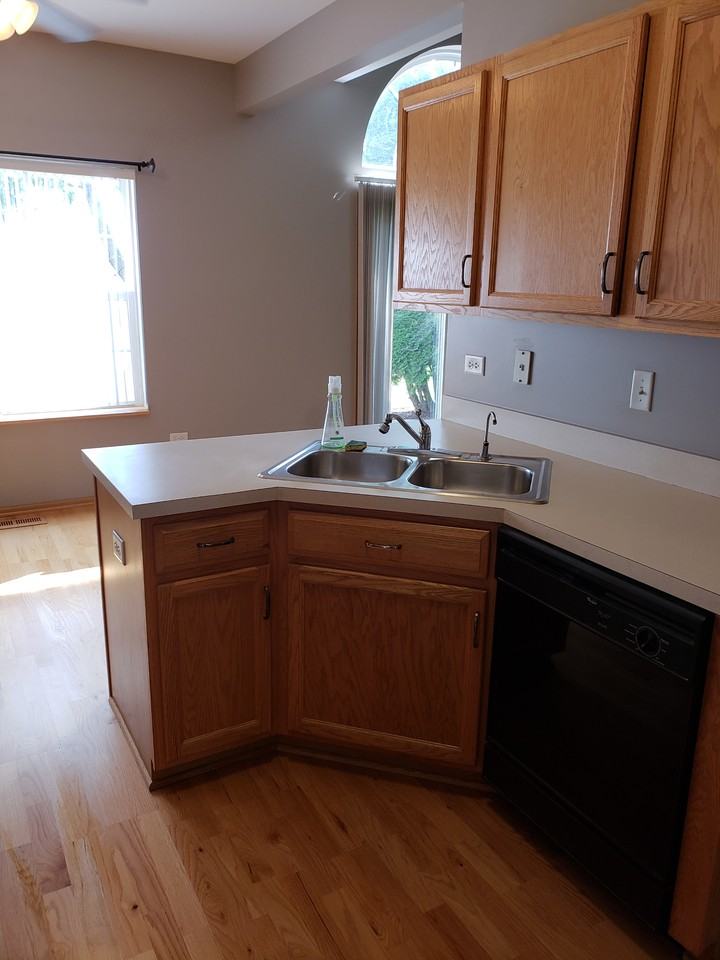 4138 Oak Tree Ln #NA - Photo 5 of 8