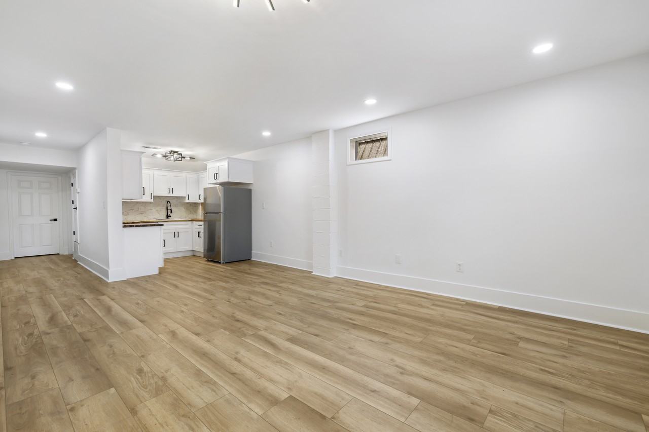 1001 W Victory Dr #NA - Photo 4 of 10