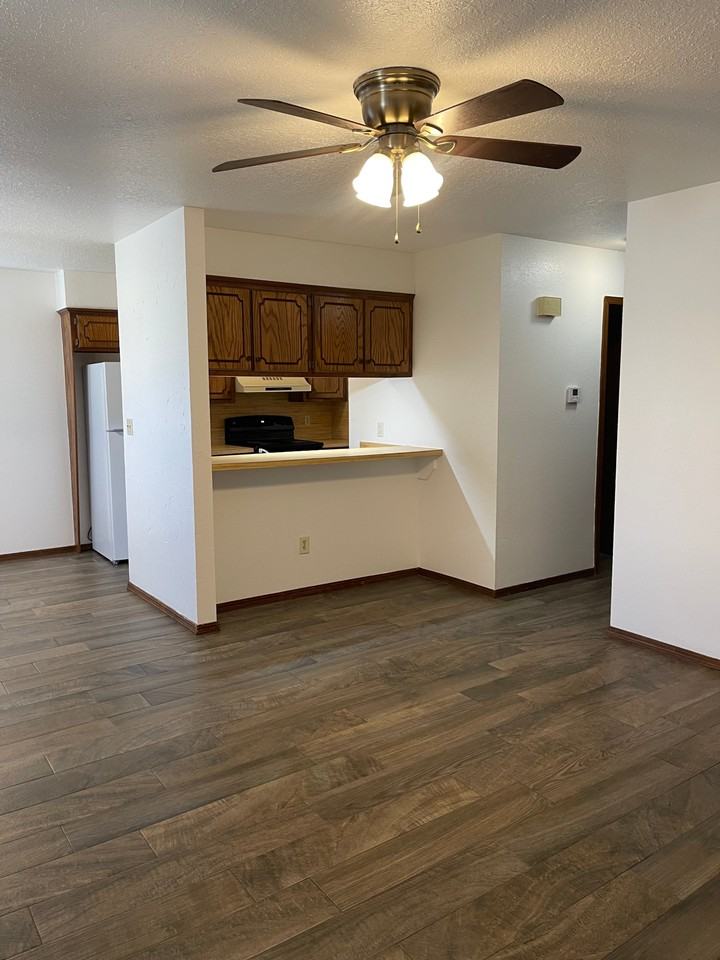 908 Acacia Cir #908 - Photo 6 of 26