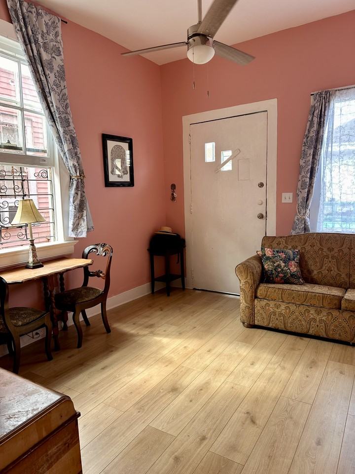 1441 Frenchmen St #NA - Photo 7 of 19