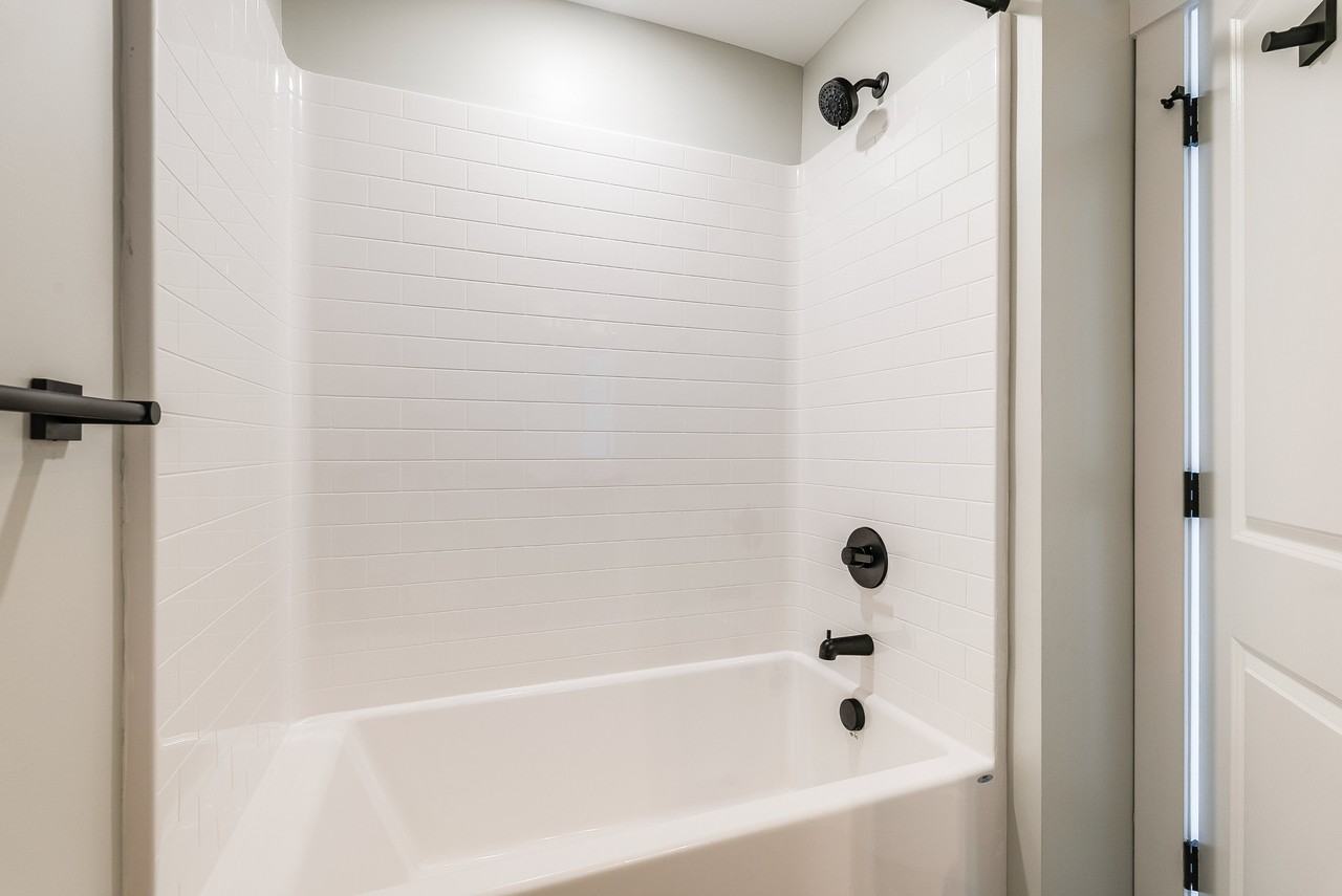 17 Barnyard Cir #17 - Photo 3 of 16