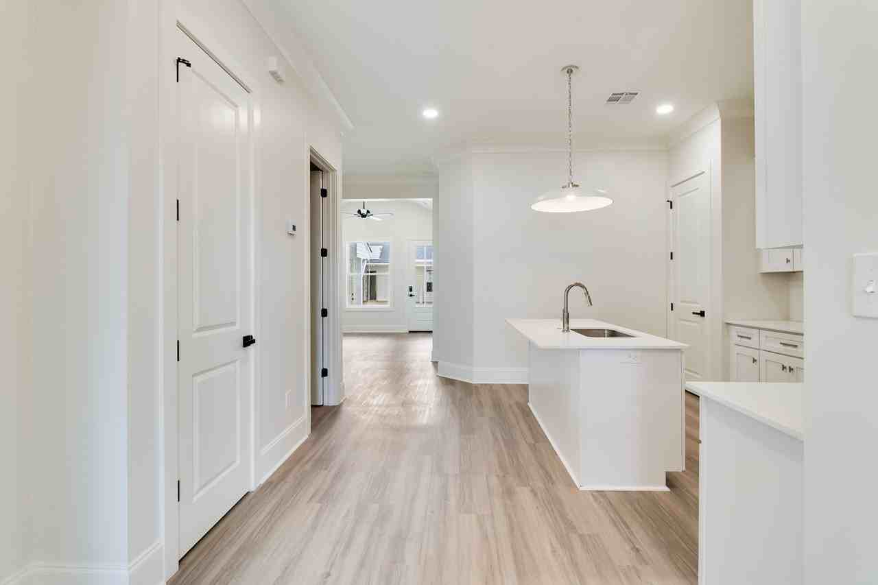 109 Perth Pl #109 - Photo 4 of 23