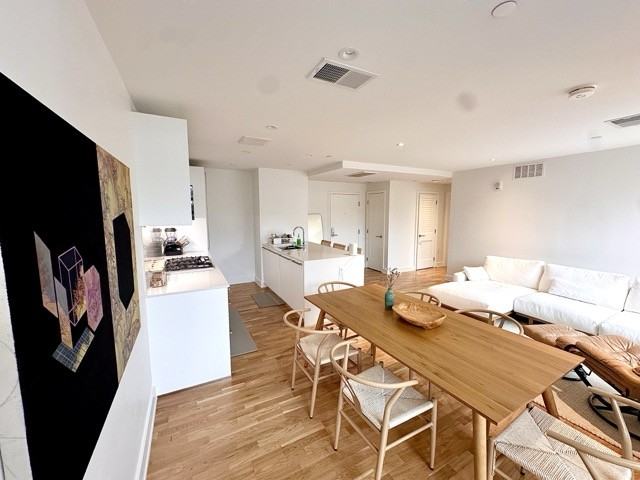 1650 Harvard St Nw #NA - Photo 3 of 27