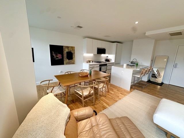 1650 Harvard St Nw #NA - Photo 5 of 27