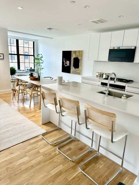 1650 Harvard St Nw #NA - Photo 7 of 27