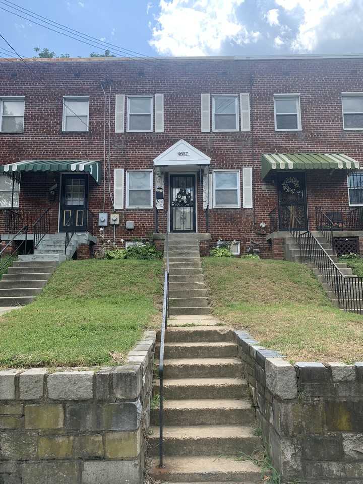 4627 E Capitol St Se #1 - Photo 2 of 22