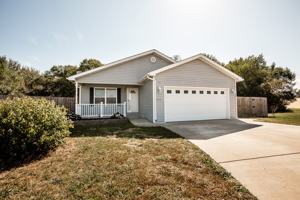 featured image of 338 16th Street Cir #1