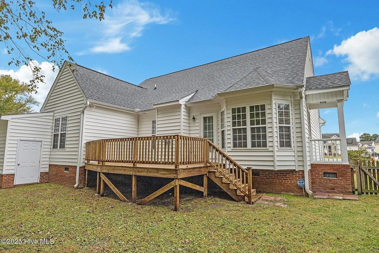 1013 Sebring Dr #NA - Photo 3 of 11