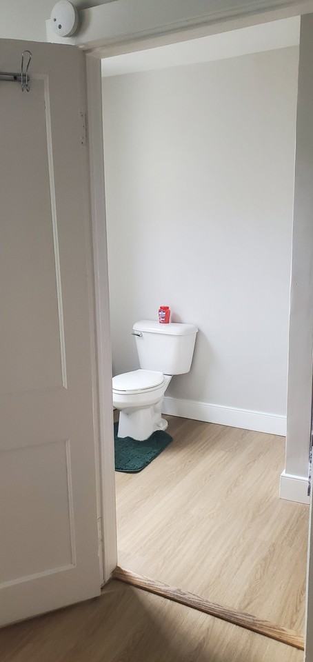 511 S Centre St #1 - Photo 4 of 7