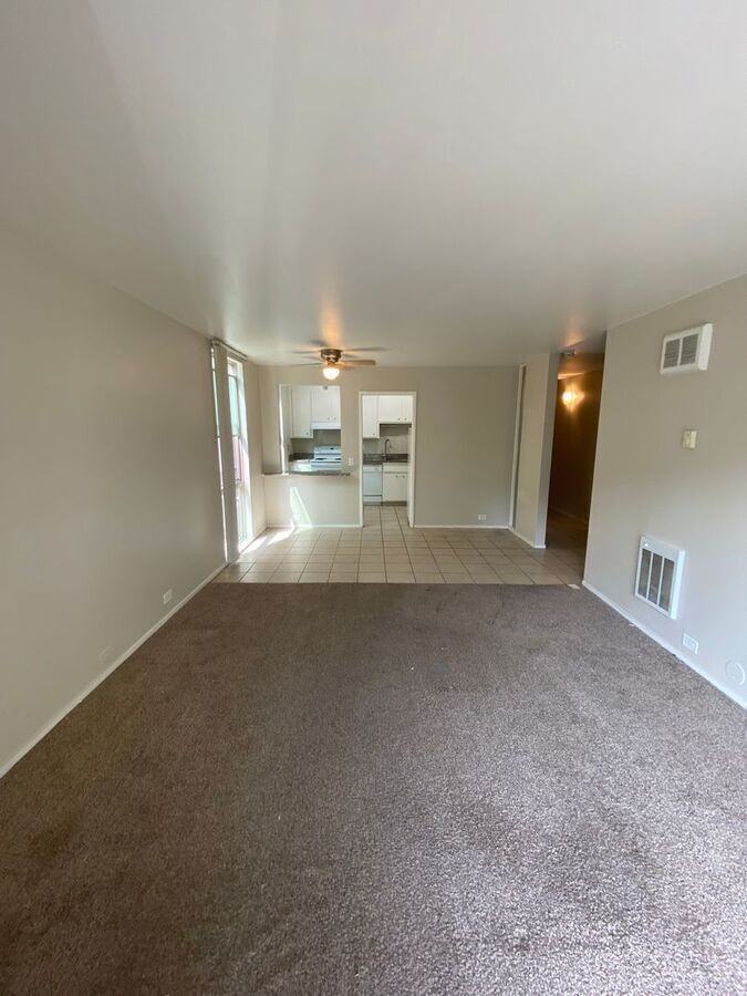 373 Staten Ave - Photo 3 of 11