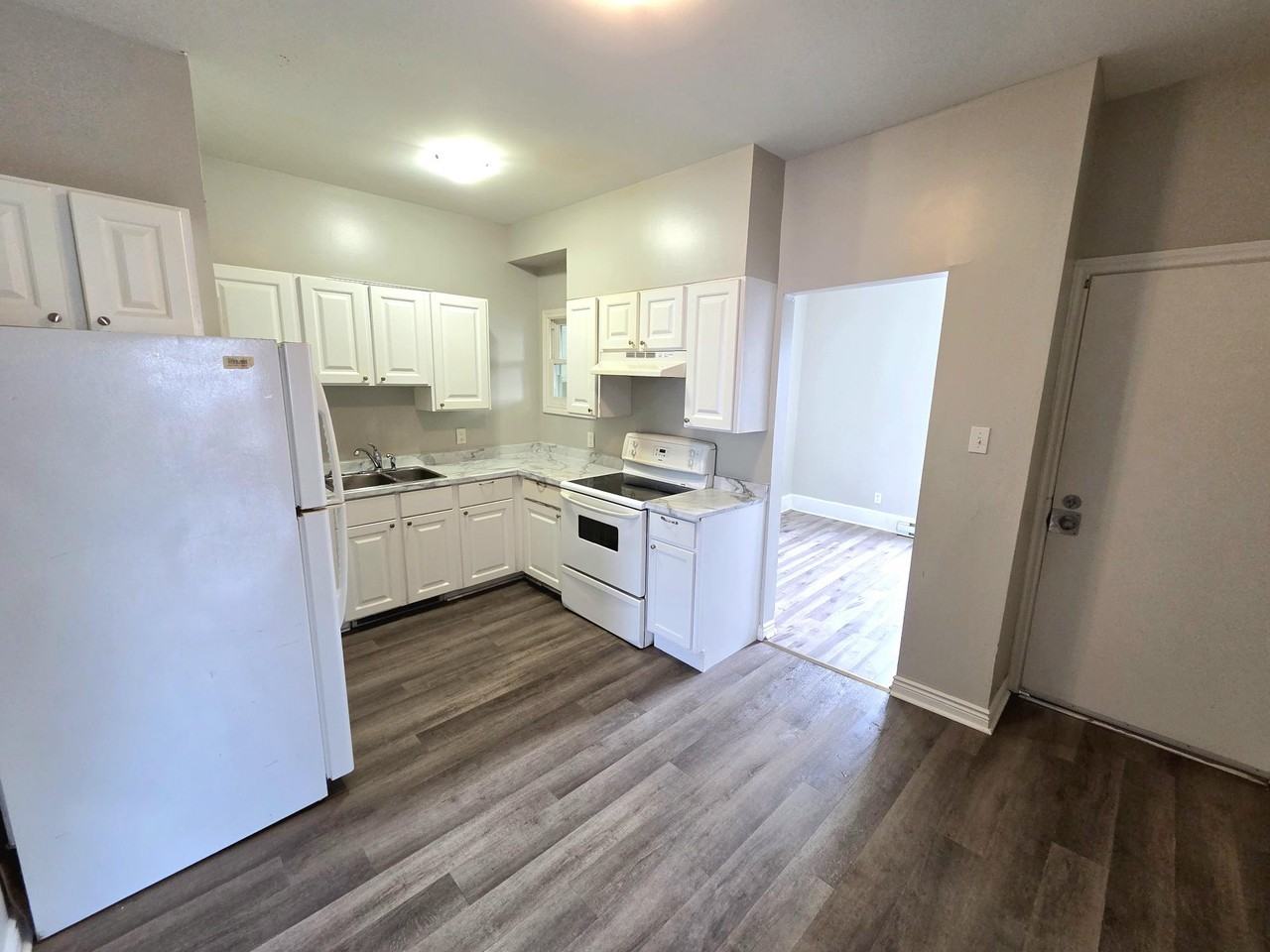 10 Cedar St #10CEDAR3 - Photo 2 of 21