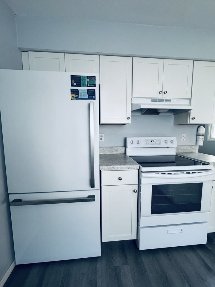 419 S Village Ct #419 - Photo 3 of 34