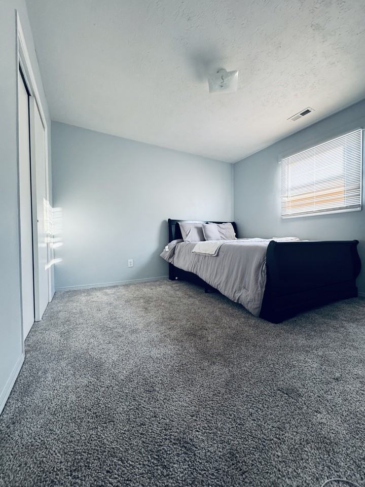 419 S Village Ct #419 - Photo 6 of 34