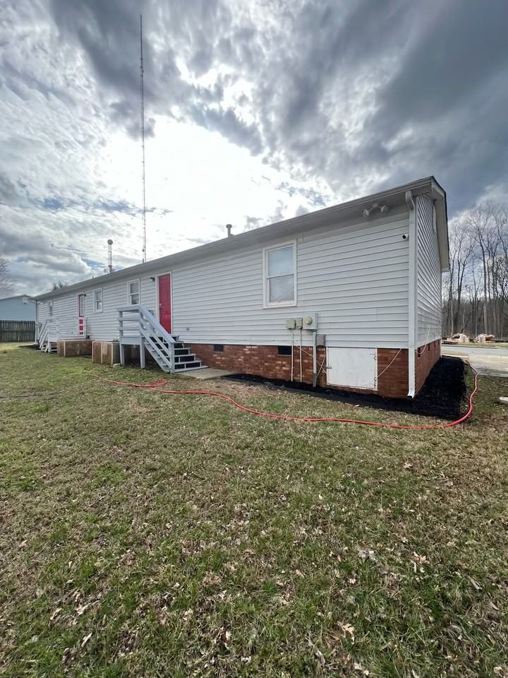 1802 Tucker St #B - Photo 4 of 11