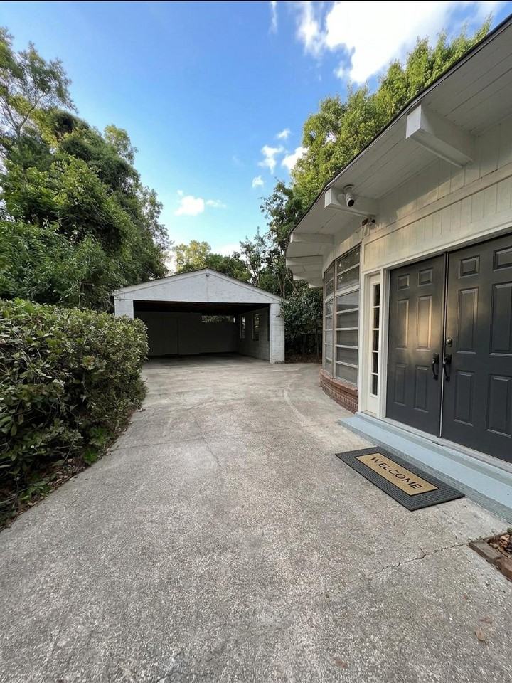 1202 Clark Ave #3 - Photo 4 of 10