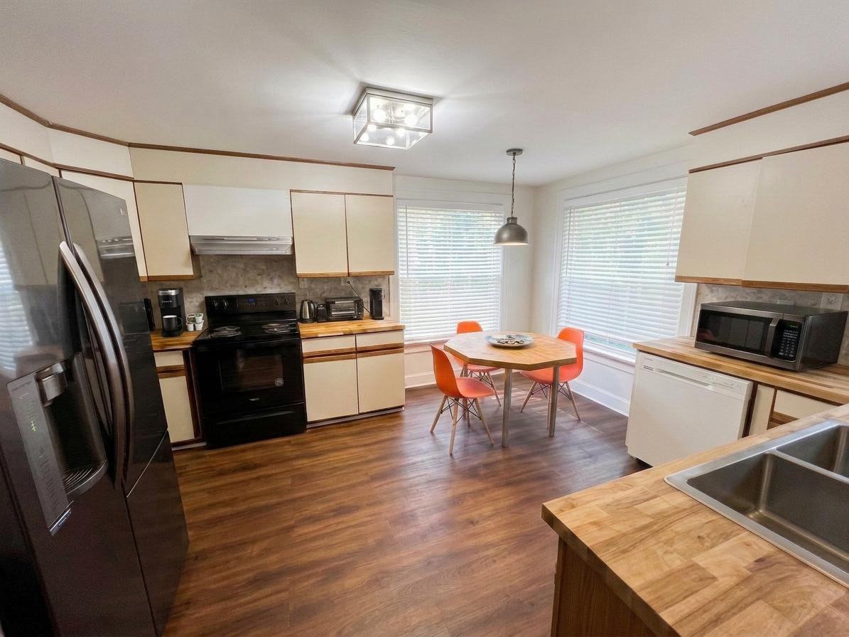 1202 Clark Ave #3 - Photo 5 of 10