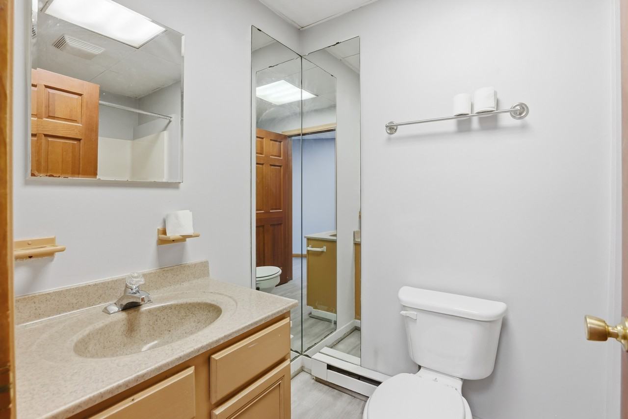 303 N Mulberry St #NA - Photo 7 of 10