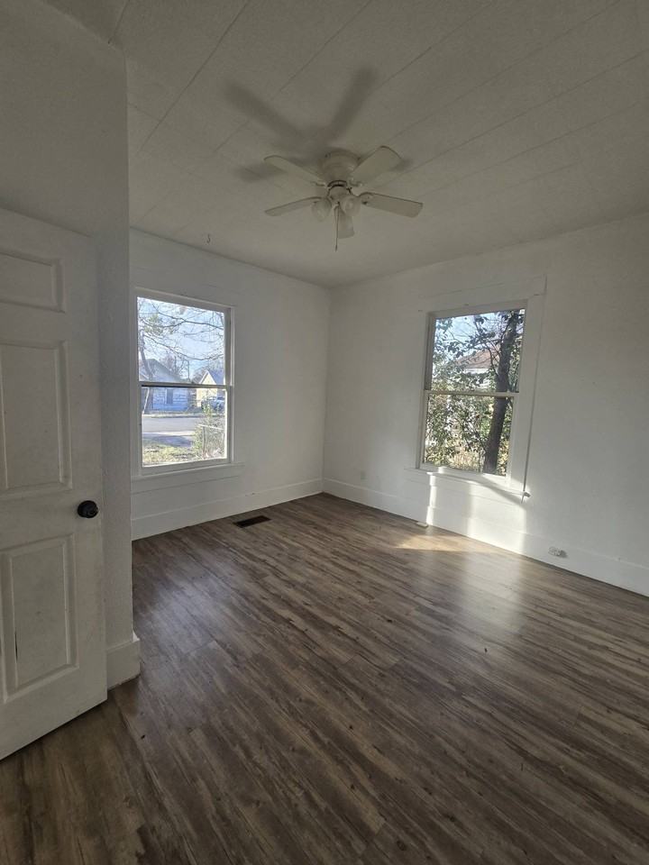 17 S 21st St #1 - Photo 3 of 6