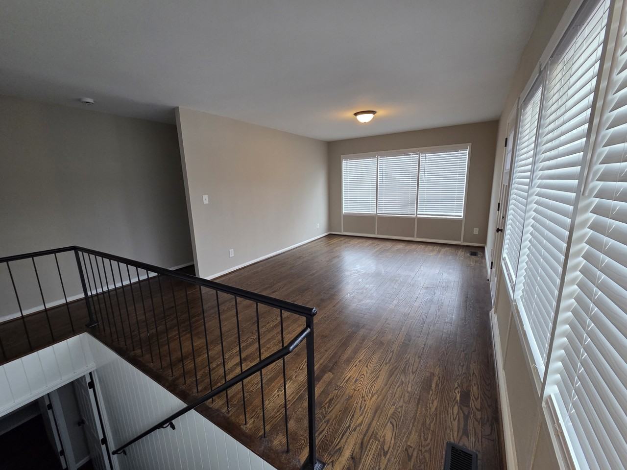 611 Austin Ln #1 - Photo 4 of 50