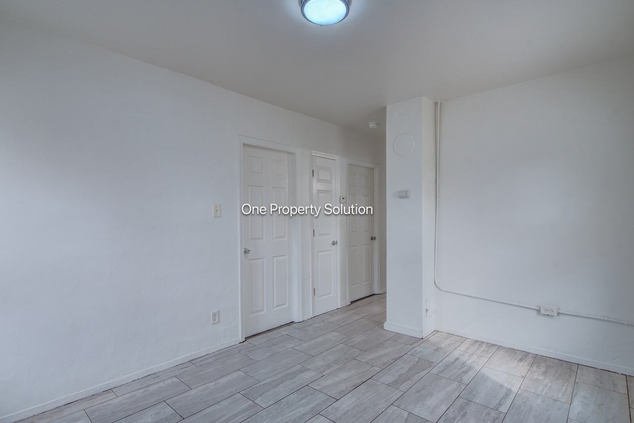 2453 Prospect St #1 - Photo 3 of 14