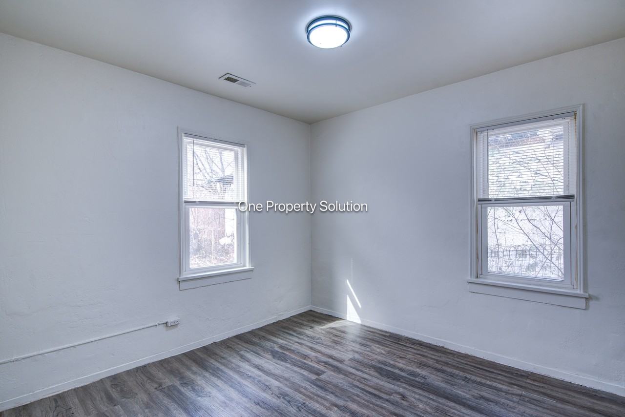 2453 Prospect St #1 - Photo 6 of 14