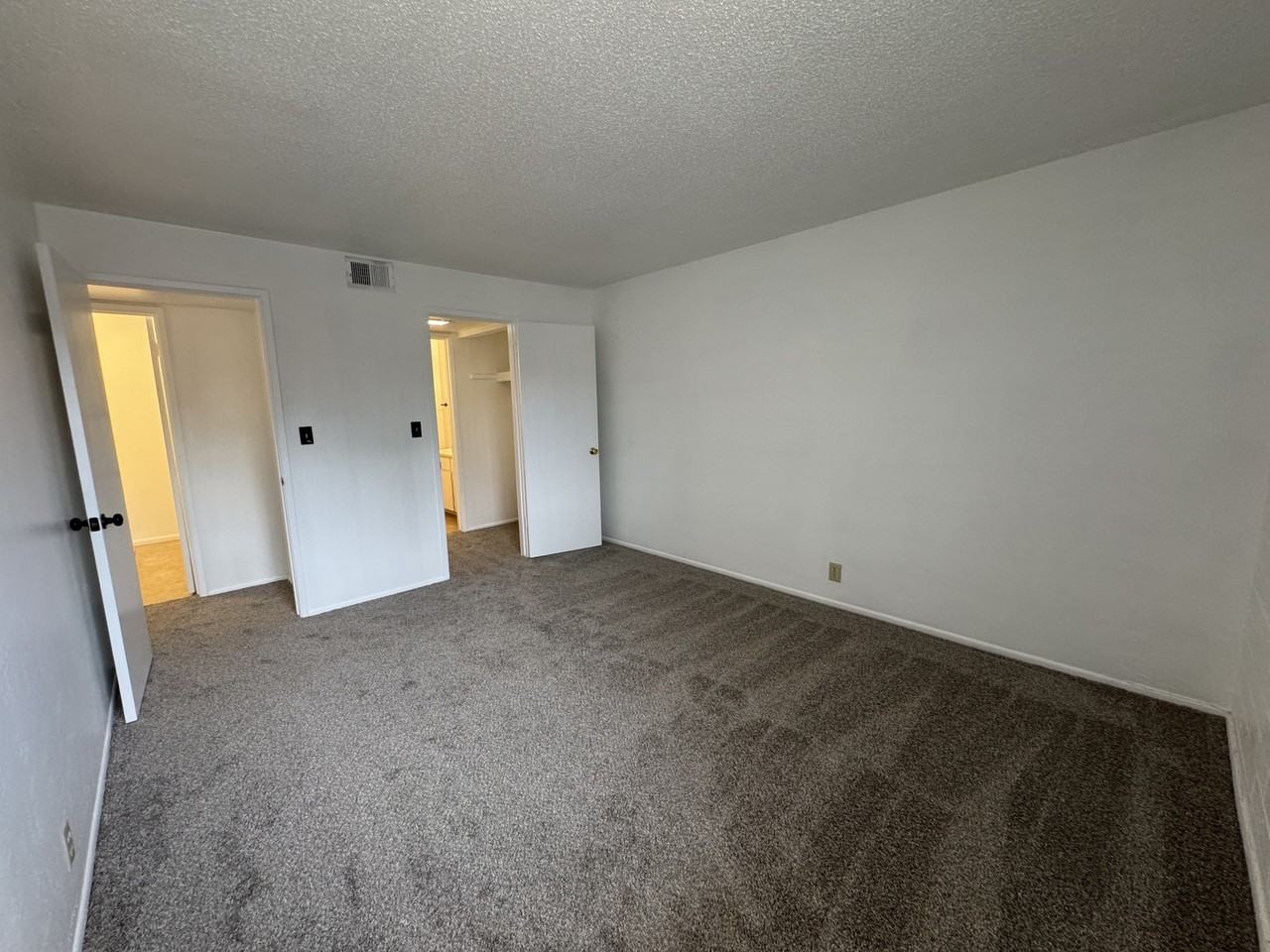 4917 North 73rd Street - 1Unit 17 #1 - Photo 6 of 31