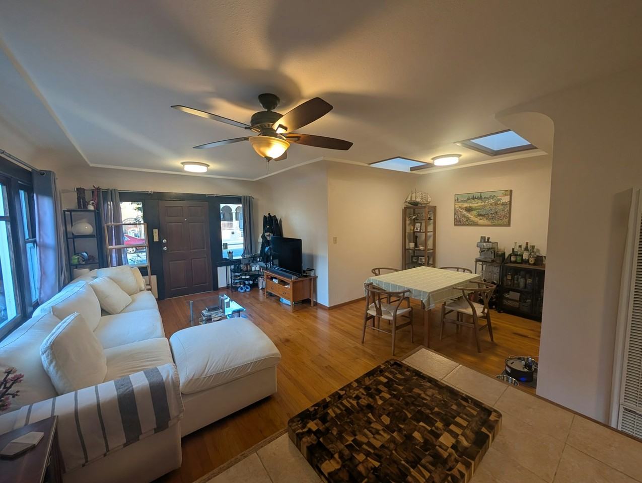 3035 Thorn Street - Photo 2 of 24