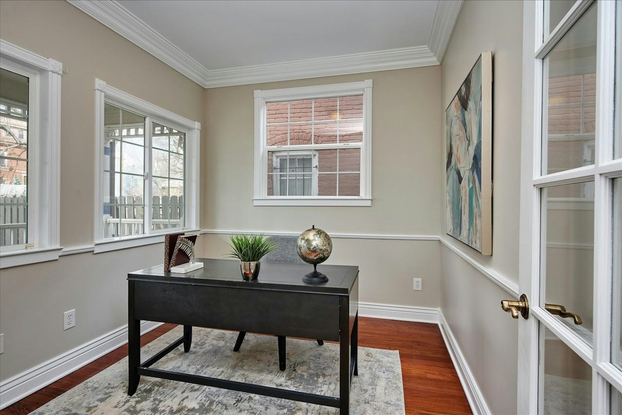 3220 Vallejo Street - Photo 4 of 32