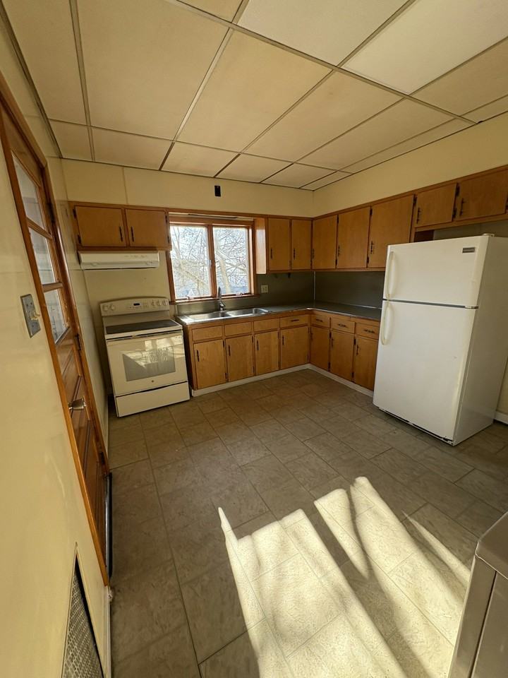 725 Wheeler Avenue, Unit Rear Left - Photo 6 of 15