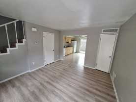 919 East Orange Street, Unit APT E - Photo 1 of 1