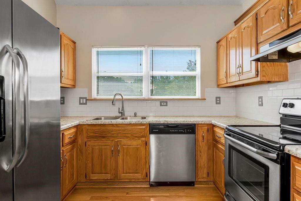 16111 South Mahaffie Street - Photo 7 of 47