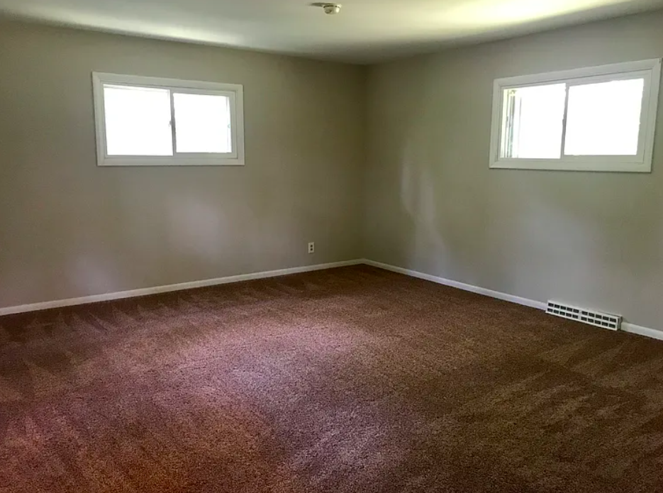 5413 Summerville Ave - Photo 6 of 15