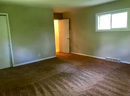 5413 Summerville Ave - Photo 7 of 15