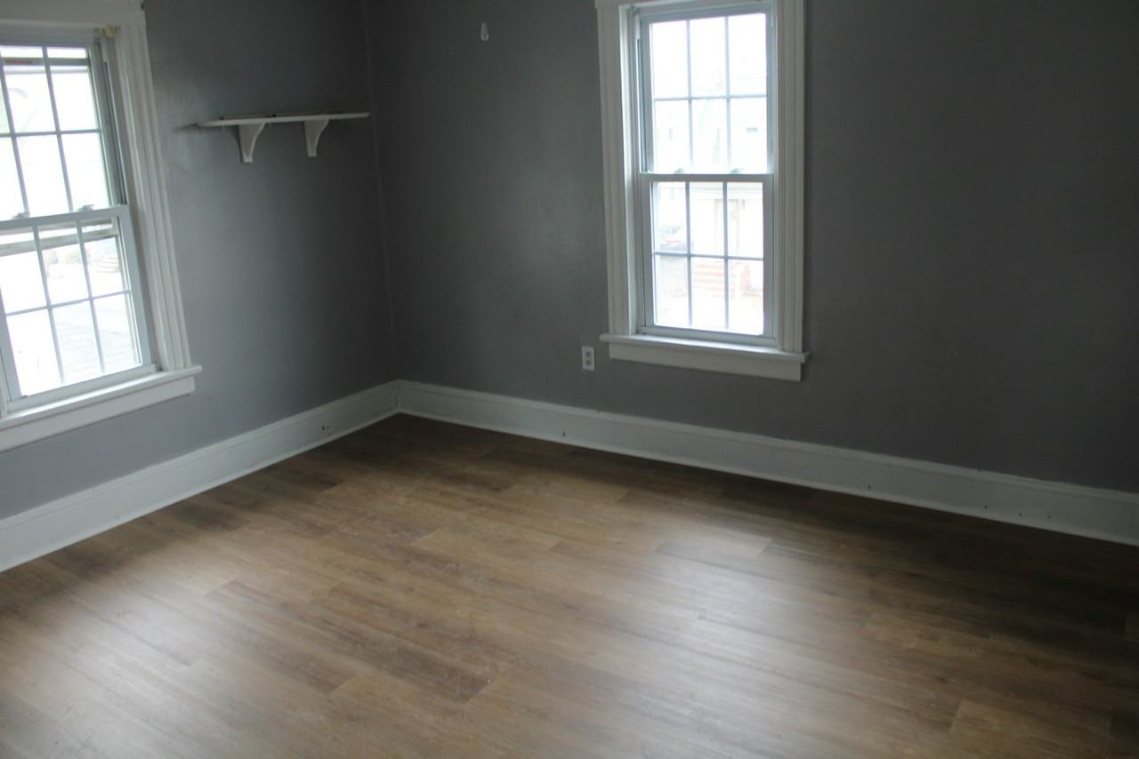 110 Warren Avenue, Unit 110 warren - Photo 2 of 6