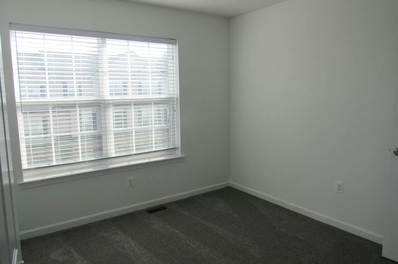 5 Jay Circle - Photo 7 of 22