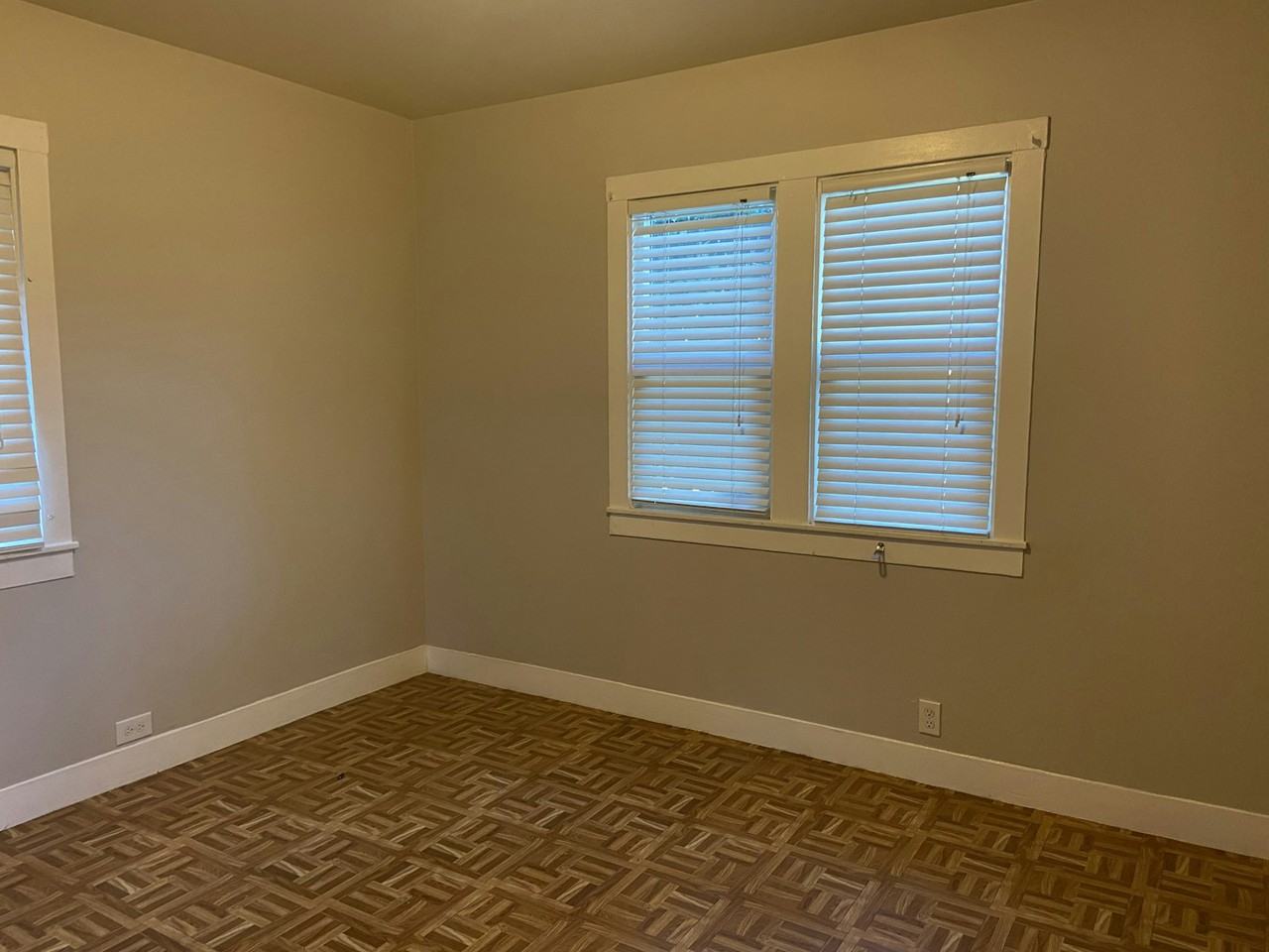 7949 Earl St. - Photo 6 of 8