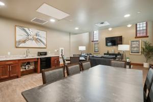 featured image of 45 Lexington Ave Nw