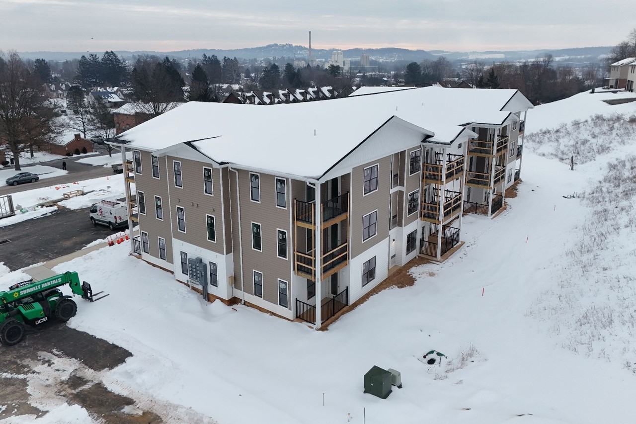 Weldon Place - Photo 4 of 26