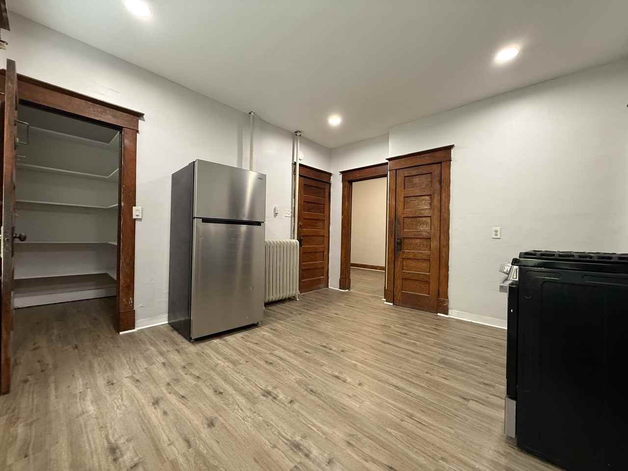 34 Besch Ave #1 - Photo 3 of 11