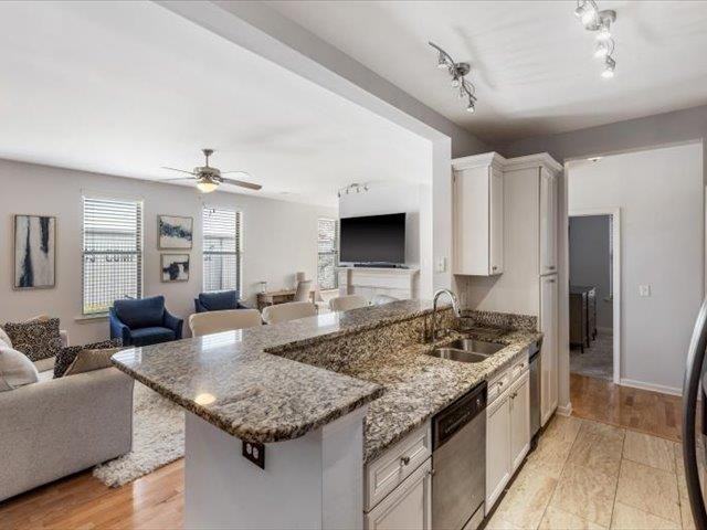 580 South Main StreetUnit 204 #1 - Photo 5 of 24